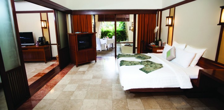 guestrooms-suiteroom-2-2