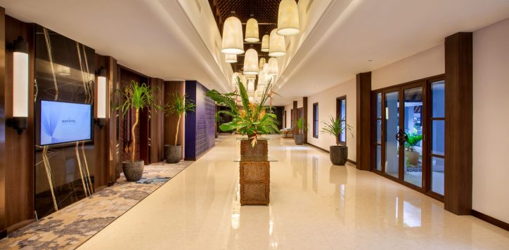 13-foyer-grand-ballroom-novotel28362-min-2